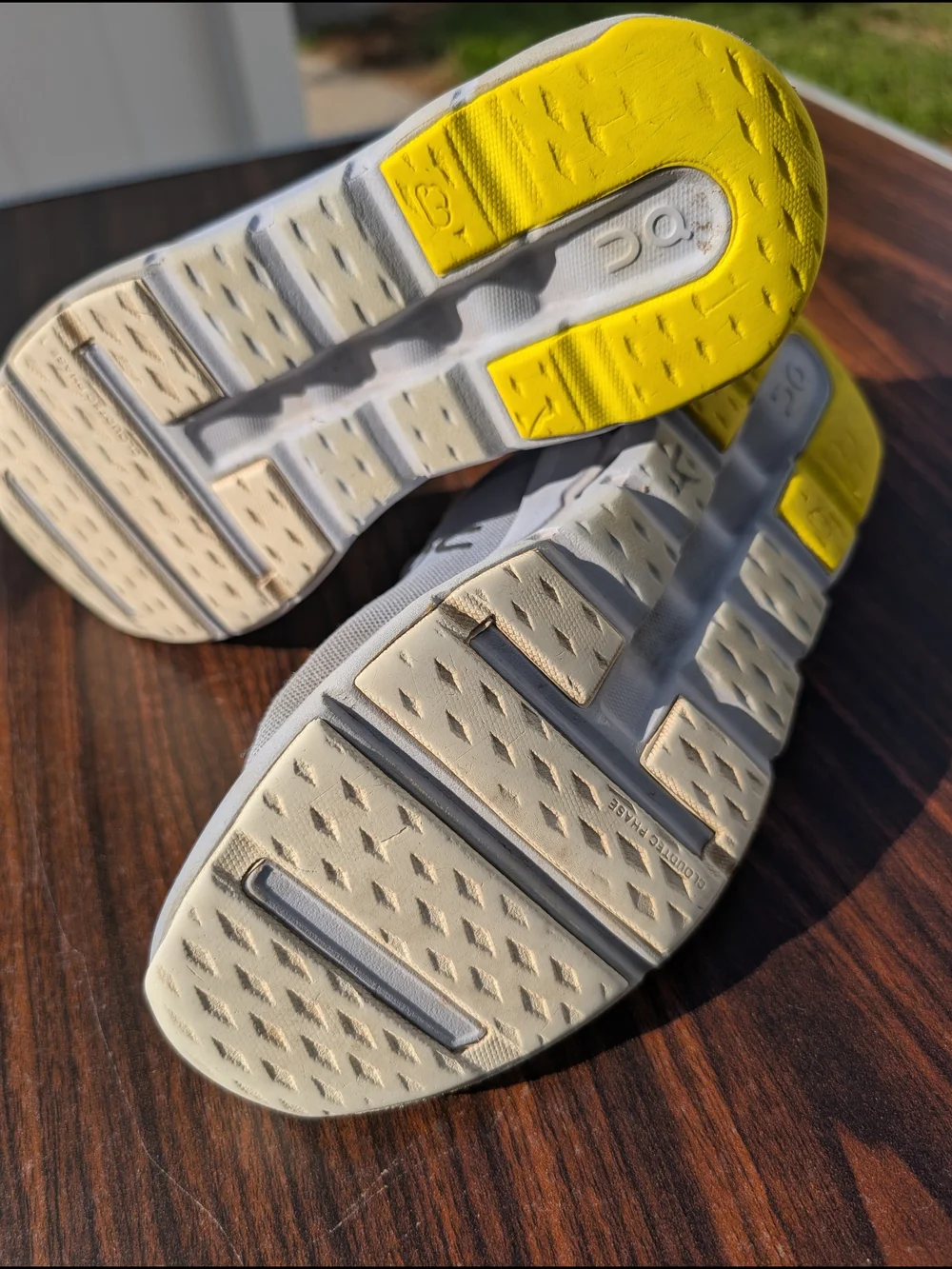 On Running Kids Sneakers in Light Gray and White